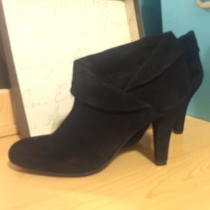 NIB Enzo Angiolini Rachey Bootie - Black